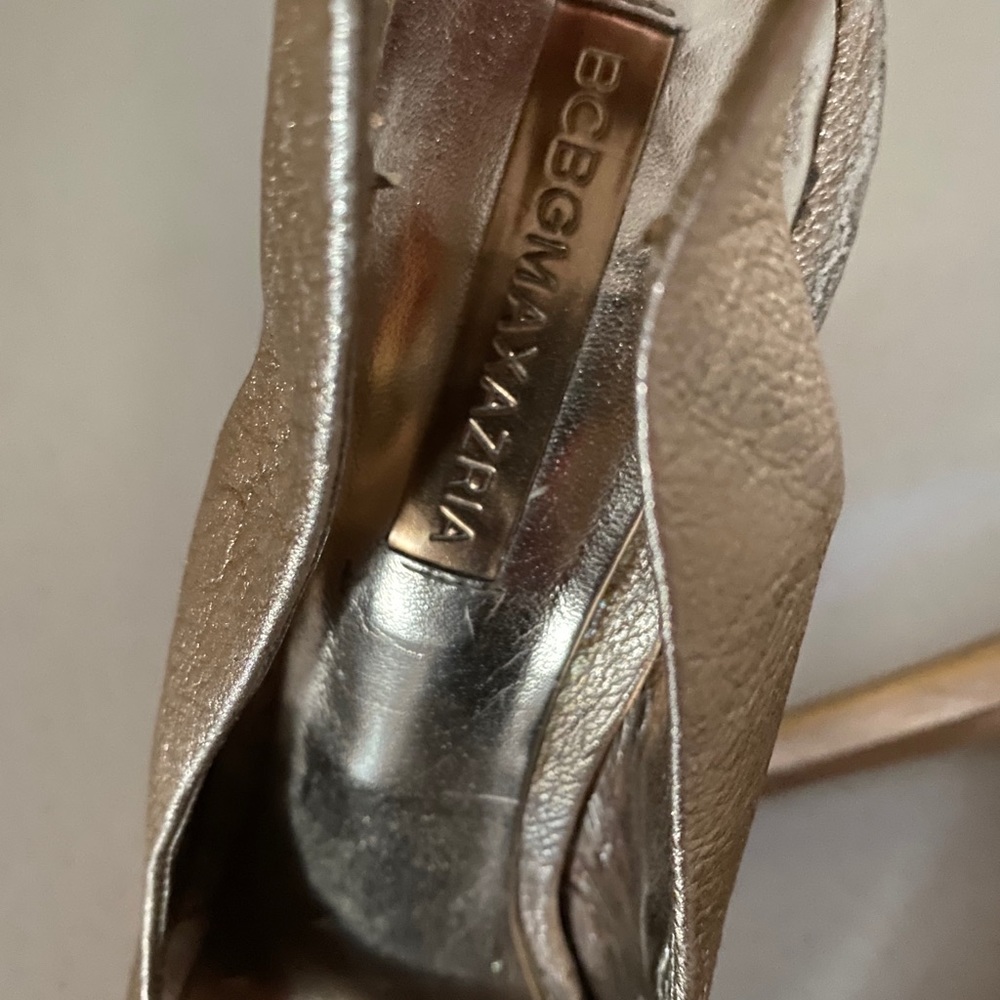 BCBGMaxazria / Sling back Gold Heels - Picture 3 of 4